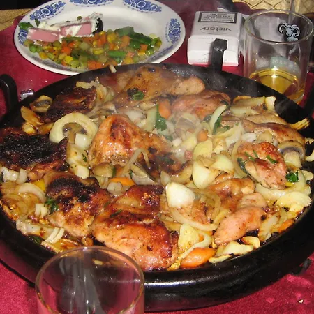 Blian Готель